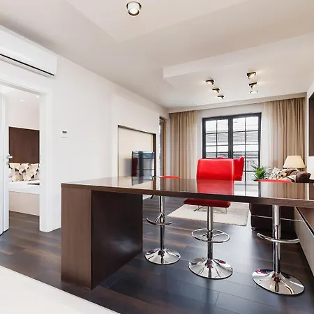 With Private Parking - Lubicz 17 Street Διαμέρισμα *